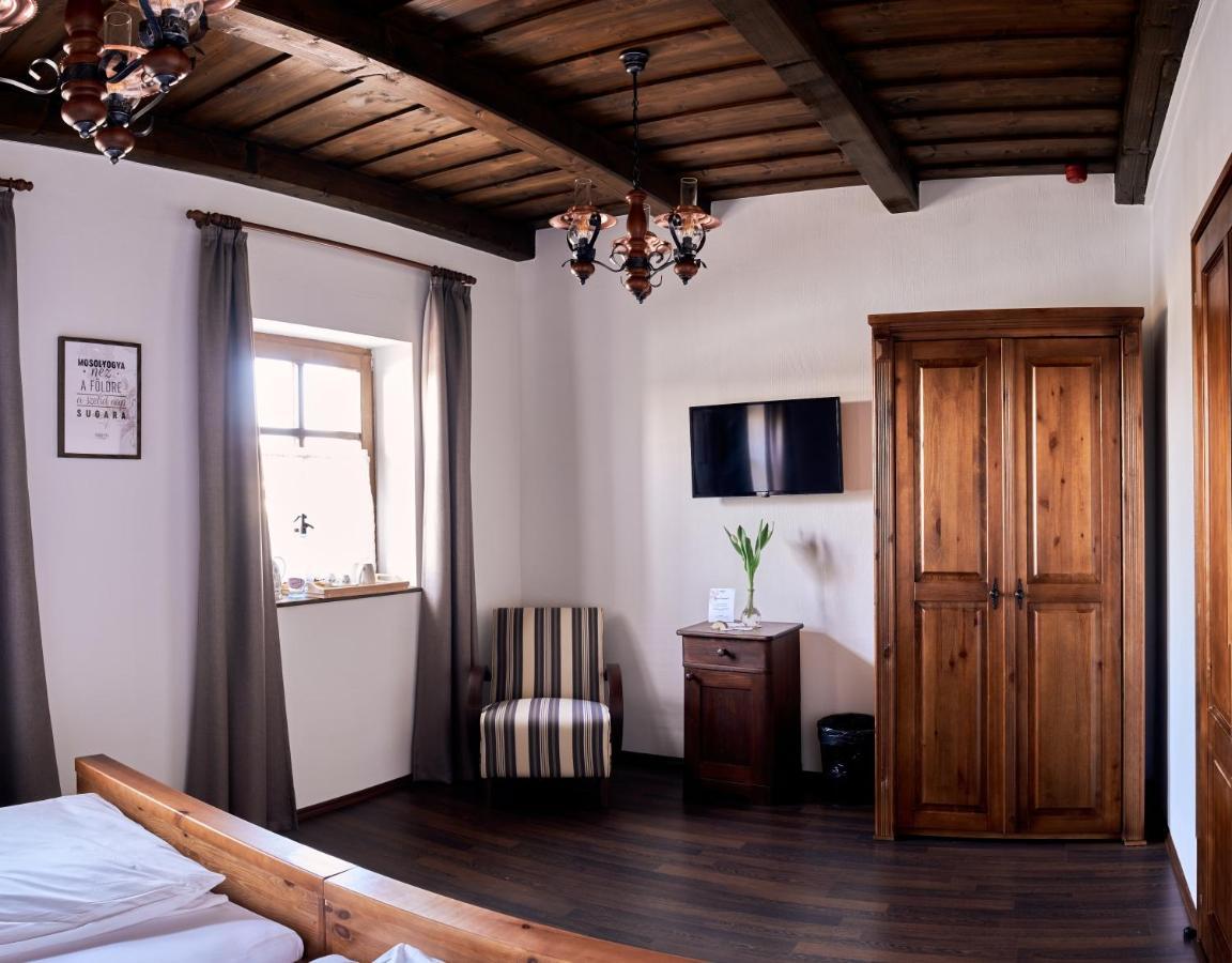 Zsindelyes Cottage Erpatak 外观 照片